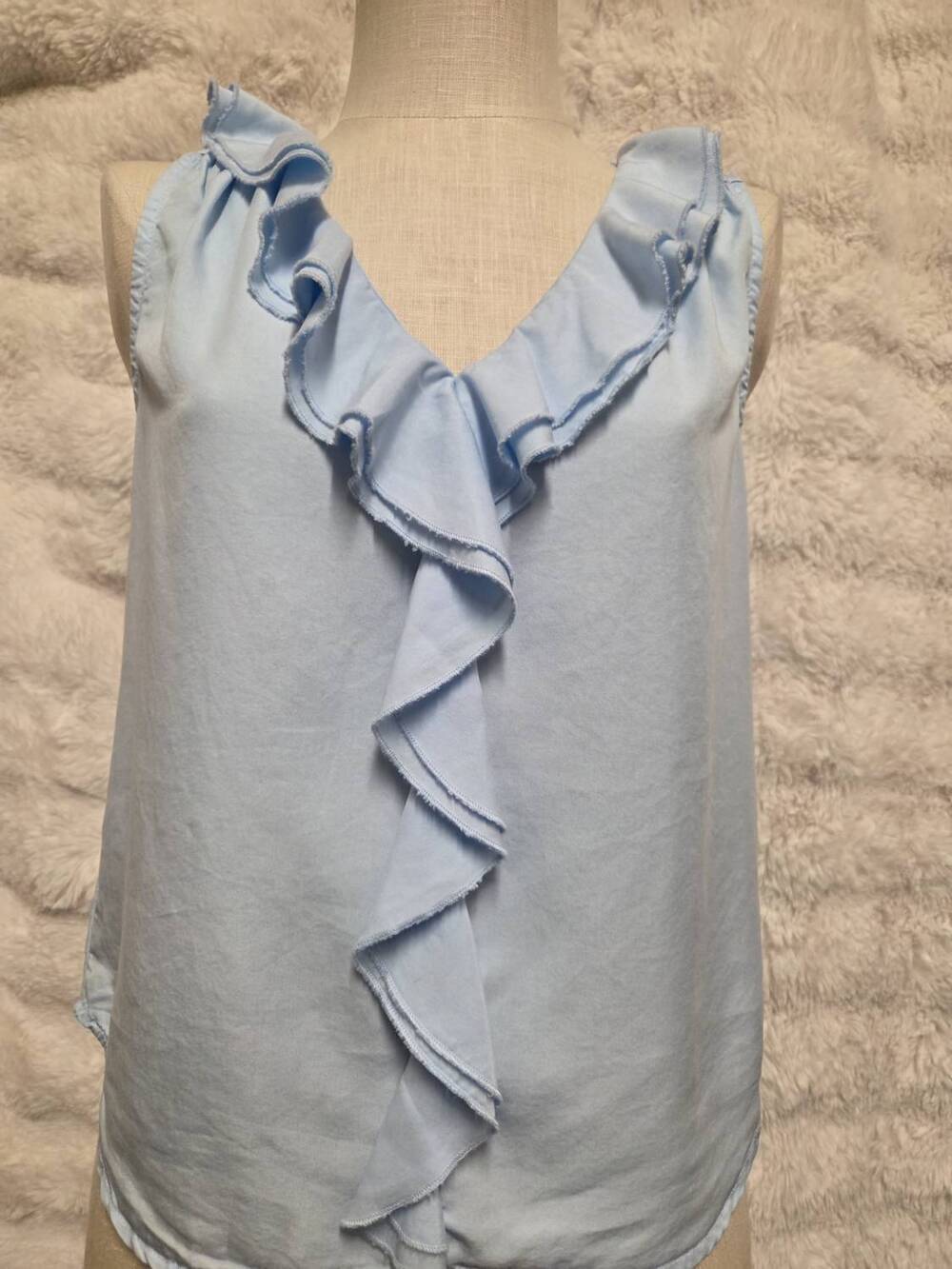 NEW KUT FROM THE KLOTH women's sleeveless top in baby blue